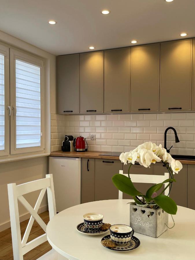 Apartament -Dwudziestka ซานดอเมียร์ช ภายนอก รูปภาพ