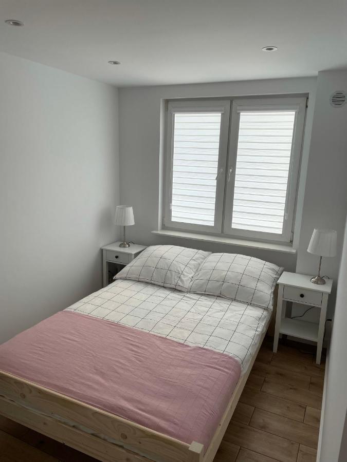 Apartament -Dwudziestka ซานดอเมียร์ช ภายนอก รูปภาพ