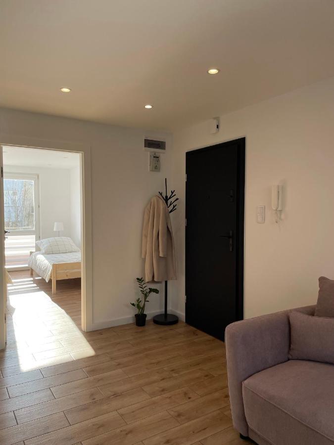 Apartament -Dwudziestka ซานดอเมียร์ช ภายนอก รูปภาพ