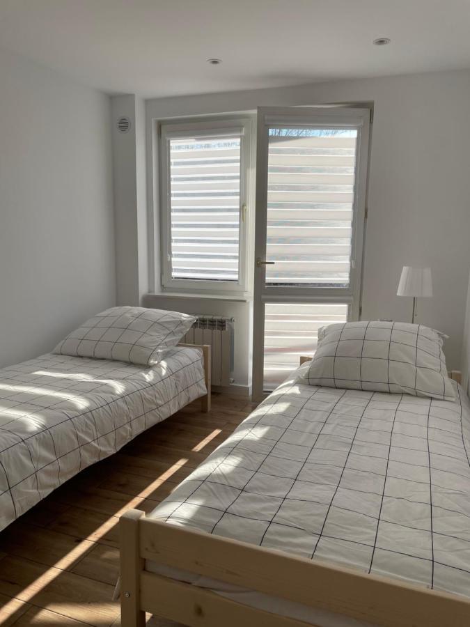 Apartament -Dwudziestka ซานดอเมียร์ช ภายนอก รูปภาพ